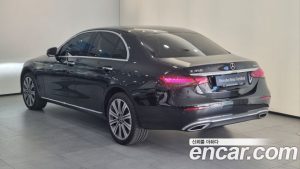 Mercedes-Benz E-Class E350 4MATIC Exclusive 2023 года из Южной Кореи