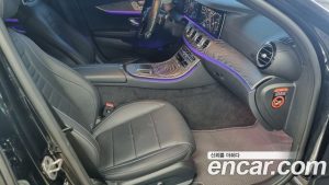 Mercedes-Benz E-Class E350 4MATIC Exclusive 2023 года из Южной Кореи