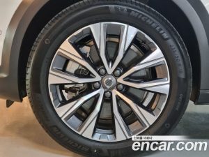 Volvo V90 B5 ULTIMATE AWD 2024 года из Южной Кореи
