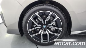 BMW 7-Series 740i xDrive M Sport Limited 2025 года из Южной Кореи