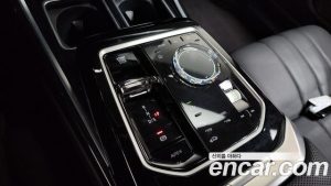 BMW 7-Series 740i xDrive M Sport Limited 2025 года из Южной Кореи