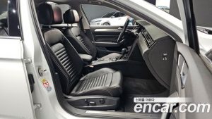 Volkswagen Passat 2.0 TDI Prestige 2022 года из Южной Кореи