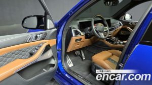 BMW X5M 4.4 Competition 2025 года из Южной Кореи