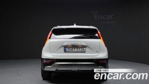 Kia Niro Signature 2026 года из Южной Кореи