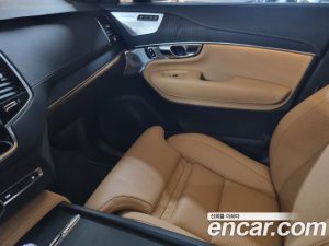 Volvo XC90 B6 Ultra Bright 2025 года из Южной Кореи