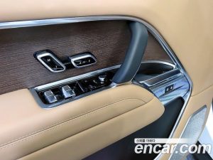 Land Rover Range Rover P550E AB 2025 года из Южной Кореи