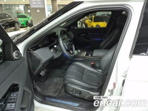 Land Rover Range Rover Evoque P250 Dynamic SE 2025 года из Южной Кореи