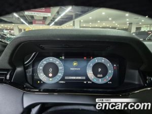 Land Rover Range Rover Evoque P250 Dynamic SE 2025 года из Южной Кореи