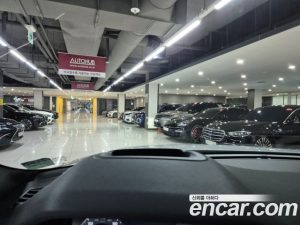 Land Rover Range Rover Evoque P250 Dynamic SE 2025 года из Южной Кореи