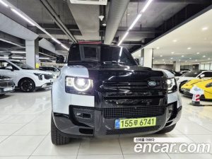 Land Rover Defender 110 P400 X 2024 года из Южной Кореи