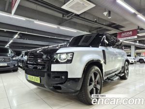 Land Rover Defender 110 P400 X 2024 года из Южной Кореи
