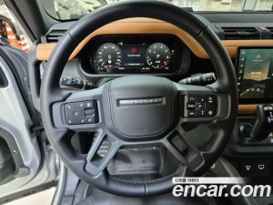 Land Rover Defender 110 P400 X 2024 года из Южной Кореи