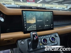 Land Rover Defender 110 P400 X 2024 года из Южной Кореи