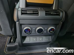 Land Rover Defender 110 P400 X 2024 года из Южной Кореи