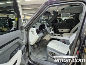 Land Rover Defender 110 D250 X- SE 2025 года из Южной Кореи