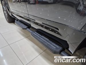 Land Rover Defender 110 D250 X- SE 2025 года из Южной Кореи