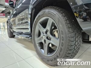 Land Rover Defender 110 D250 X- SE 2025 года из Южной Кореи