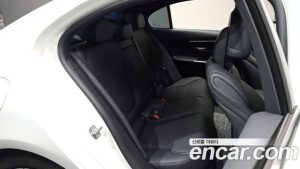Mercedes-Benz C-Class C300 4MATIC Avantgarde 2024 года из Южной Кореи