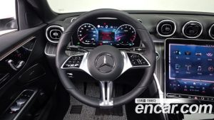 Mercedes-Benz C-Class C300 4MATIC Avantgarde 2024 года из Южной Кореи