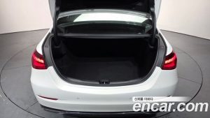 Mercedes-Benz C-Class C300 4MATIC Avantgarde 2024 года из Южной Кореи