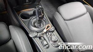 Mini Countryman CLASSIC 2023 года из Южной Кореи