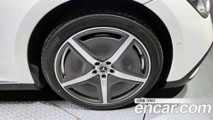 Mercedes-Benz EQE EQE350 4MATIC 2023 года из Южной Кореи