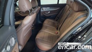 Mercedes-Benz E-Class E350 4MATIC Exclusive 2023 года из Южной Кореи
