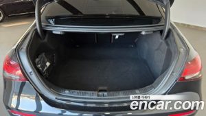 Mercedes-Benz E-Class E350 4MATIC Exclusive 2023 года из Южной Кореи