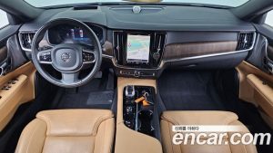 Volvo S90 B5 Inscription 2022 года из Южной Кореи