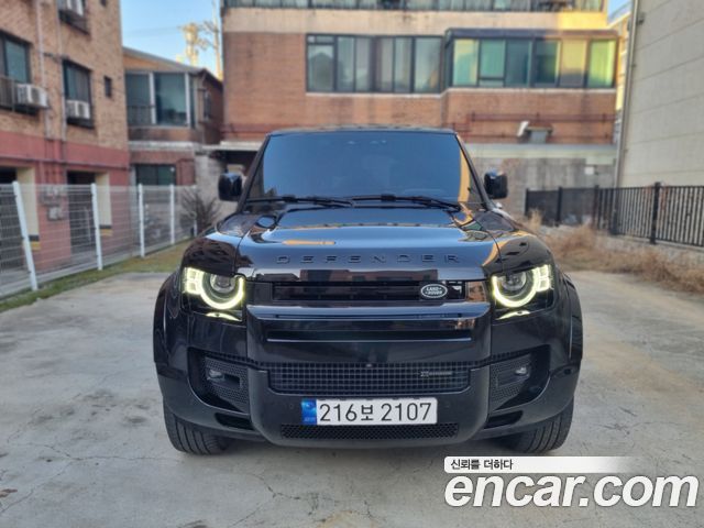 Land Rover Defender 110 P300 X- SE 2023 года из Кореи