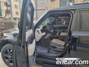 Land Rover Defender 110 P300 X- SE 2023 года из Южной Кореи