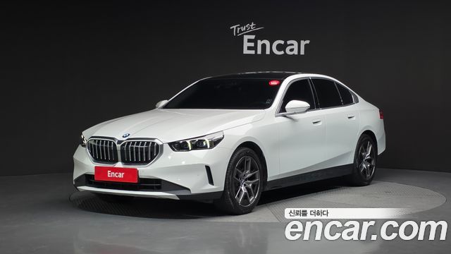 BMW 5-Series 520i 2025 года из Кореи