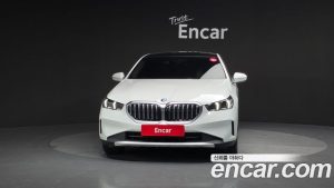 BMW 5-Series 520i 2025 года из Южной Кореи
