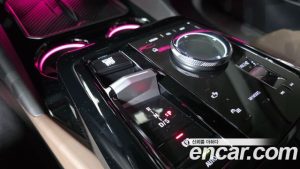 BMW 5-Series 520i 2025 года из Южной Кореи