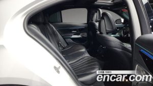 Mercedes-Benz E-Class E450 4MATIC 2024 года из Южной Кореи