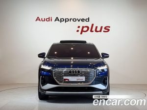 Audi Q4 e-tron 40 Premium Sportback 2023 года из Южной Кореи