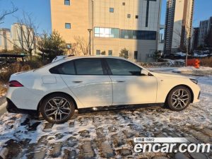 BMW 5-Series 520i M Sport 2024 года из Южной Кореи