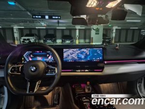 BMW 5-Series 520i M Sport 2024 года из Южной Кореи