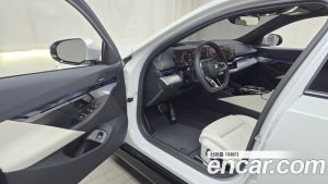 BMW 5-Series 520i M Sport 2025 года из Южной Кореи