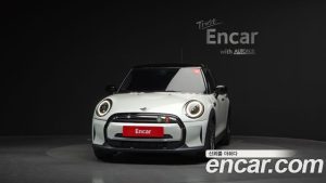 Mini Cooper 5Door CLASSIC 2023 года из Южной Кореи