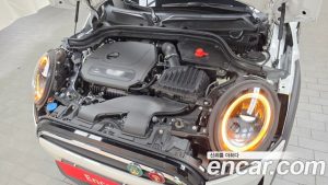 Mini Cooper 5Door CLASSIC 2023 года из Южной Кореи