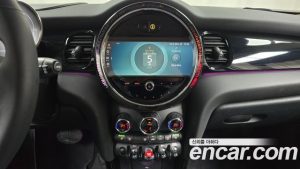 Mini Cooper 5Door CLASSIC 2023 года из Южной Кореи