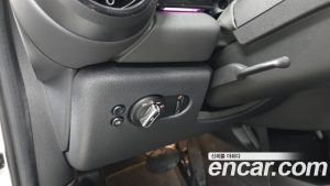 Mini Cooper 5Door CLASSIC 2023 года из Южной Кореи