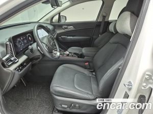 Kia Sportage Бензин 1.6 Turbo 2WD 2024 года из Южной Кореи