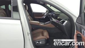 BMW X6 xDrive40i M Sport 2024 года из Южной Кореи
