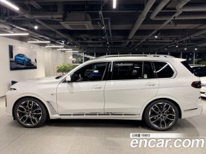 BMW X7 xDrive 40i M Sport 6 2025 года из Южной Кореи
