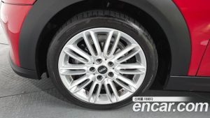 Mini Cooper CLASSIC 2023 года из Южной Кореи