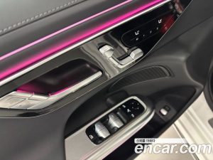 Mercedes-Benz E-Class E220d 4MATIC Exclusive 2025 года из Южной Кореи