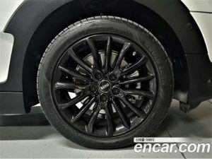 Mini Clubman CLASSIC 2024 года из Южной Кореи