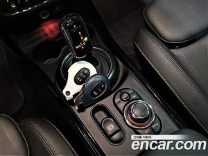 Mini Clubman CLASSIC 2024 года из Южной Кореи